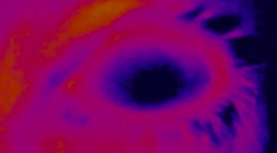 Thumb frame dormindo acordada